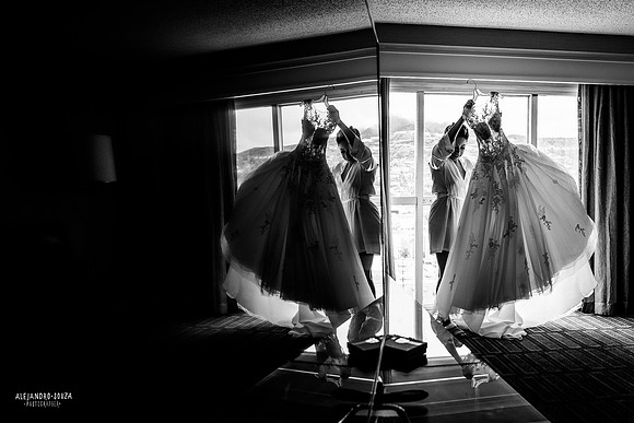 destination wedding photographer