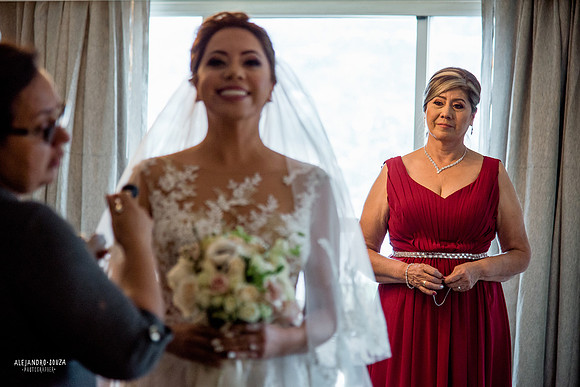 destination wedding photographer