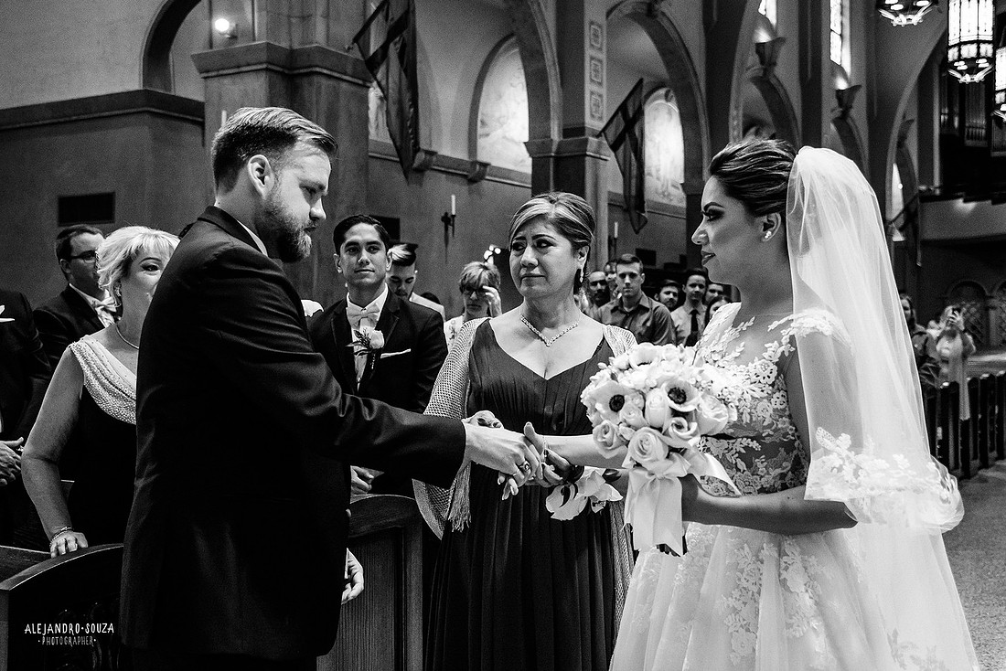 destination wedding photographer