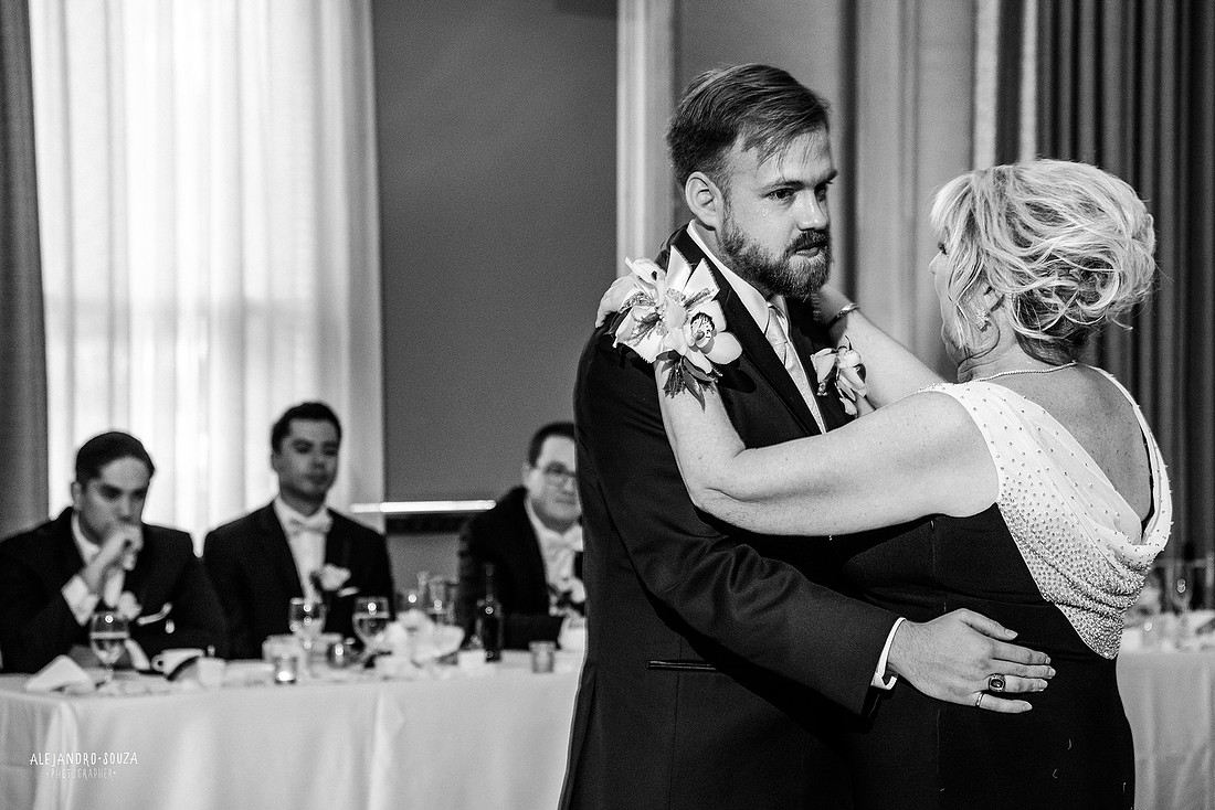 destination wedding photographer