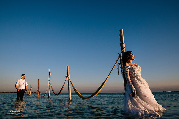 trash the dress holbox