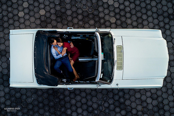 sesión con auto clásico
